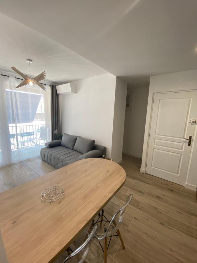Ajaccio Magnifique T2 37M2 Centre Ville Vue Mer Au Bord De La Plage Neuf 4 Couchages Balcon Parking Prive Ferme Clim Wifi Eksteriør billede