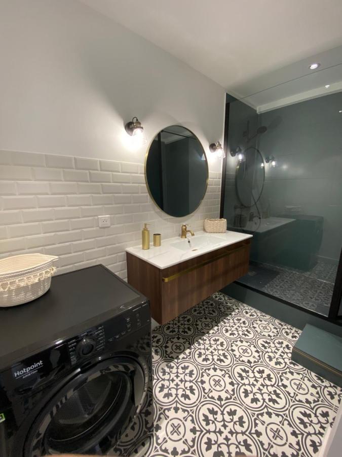 Ajaccio Magnifique T2 37M2 Centre Ville Vue Mer Au Bord De La Plage Neuf 4 Couchages Balcon Parking Prive Ferme Clim Wifi Eksteriør billede