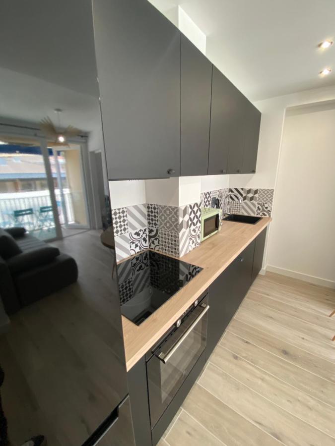 Ajaccio Magnifique T2 37M2 Centre Ville Vue Mer Au Bord De La Plage Neuf 4 Couchages Balcon Parking Prive Ferme Clim Wifi Eksteriør billede