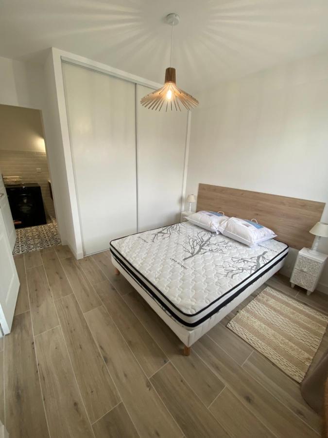 Ajaccio Magnifique T2 37M2 Centre Ville Vue Mer Au Bord De La Plage Neuf 4 Couchages Balcon Parking Prive Ferme Clim Wifi Eksteriør billede