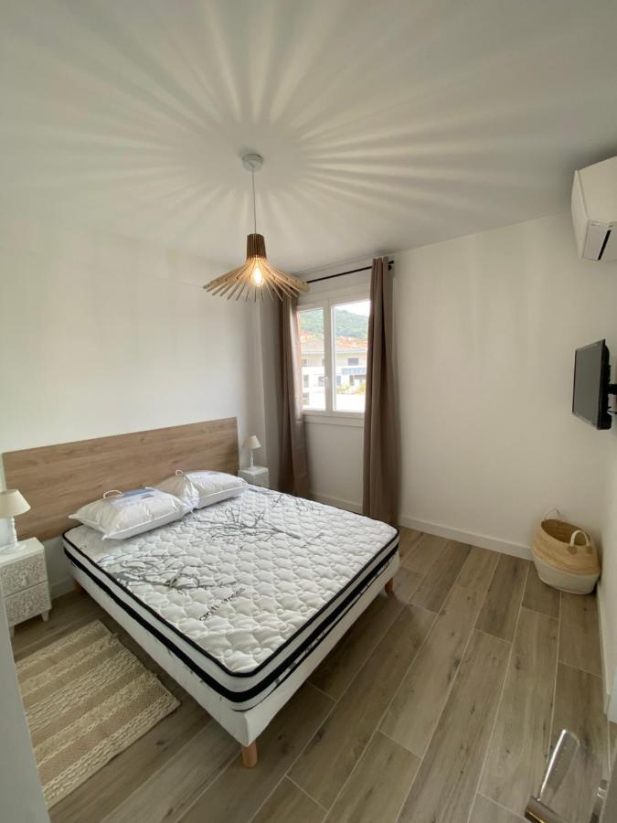 Ajaccio Magnifique T2 37M2 Centre Ville Vue Mer Au Bord De La Plage Neuf 4 Couchages Balcon Parking Prive Ferme Clim Wifi Eksteriør billede
