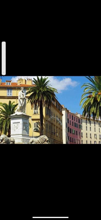 Ajaccio Magnifique T2 37M2 Centre Ville Vue Mer Au Bord De La Plage Neuf 4 Couchages Balcon Parking Prive Ferme Clim Wifi Eksteriør billede